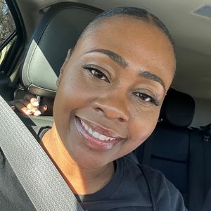 Meet your Posher, Sandy